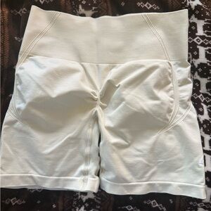 Oner active effortless cream shorts